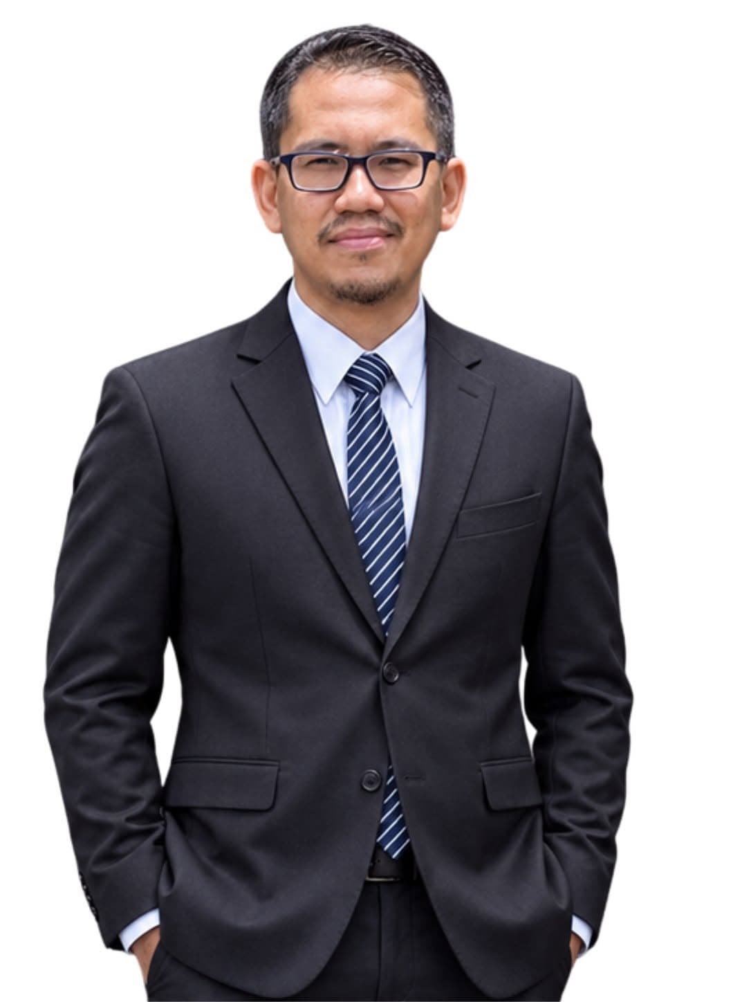 Ts. Abdul Razak b. Abdul Majid, jurulatih profesional, strategis perniagaan dan perunding